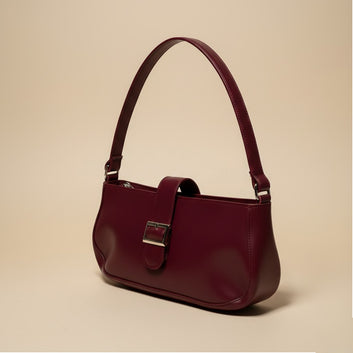 Chic Maroon Handbag with Modern Buckle 0016